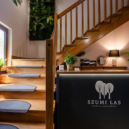 Szumi Las Events & Apartments Regimin Bagian luar foto