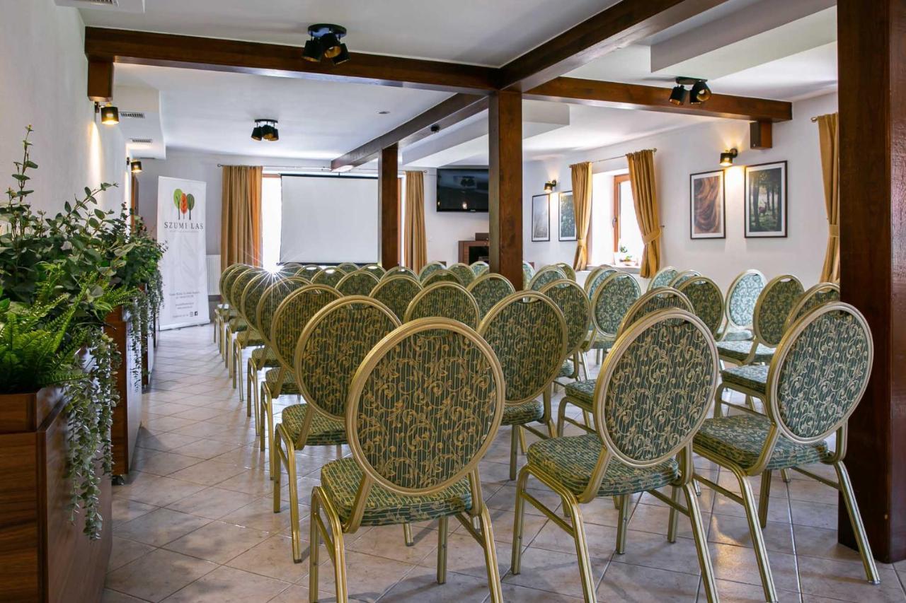 Szumi Las Events & Apartments Regimin Bagian luar foto