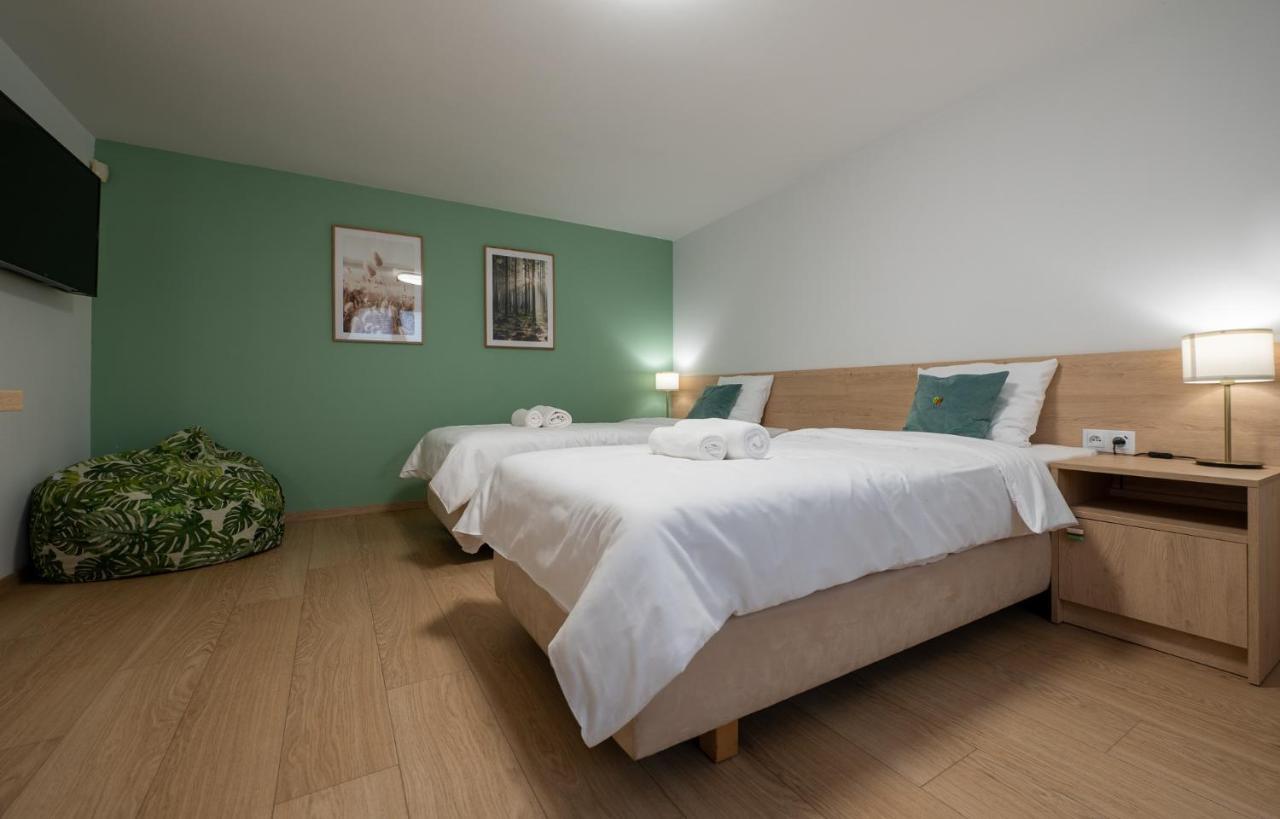 Szumi Las Events & Apartments Regimin Bagian luar foto